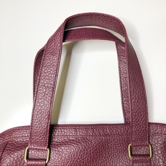 Estée Lauder Faux Pebbled Leather Bag Marooon - Picture 4 of 8